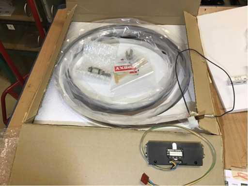 Linear Tape with Accessories