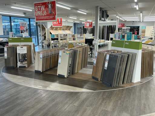 Mostre de pe podeaua petrecerii cu suport