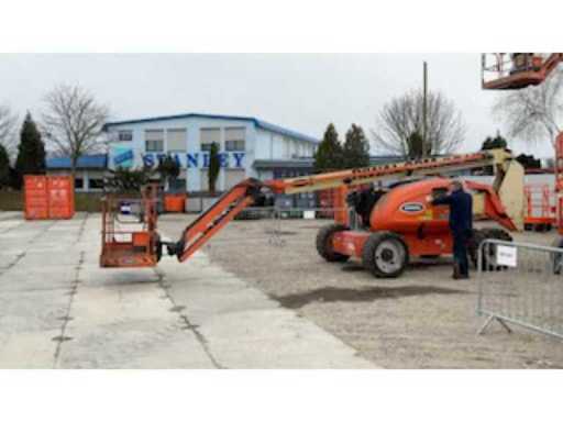 4c523349-5060-405b-89af-6632261f6d4d.mp4