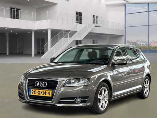 Audi  A3 Sportback 1.2 TFSI Attr. PL B ; 90-XKN-4