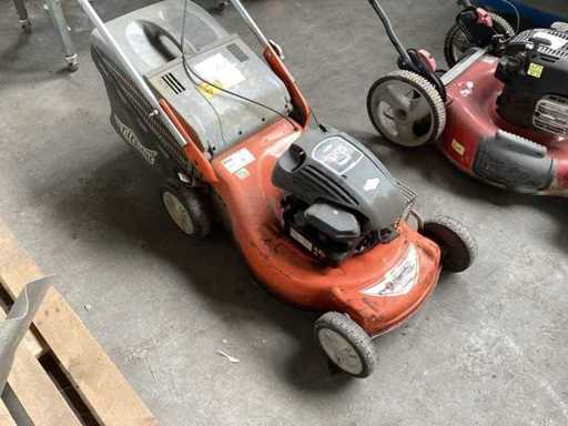 Motorized lawn mower