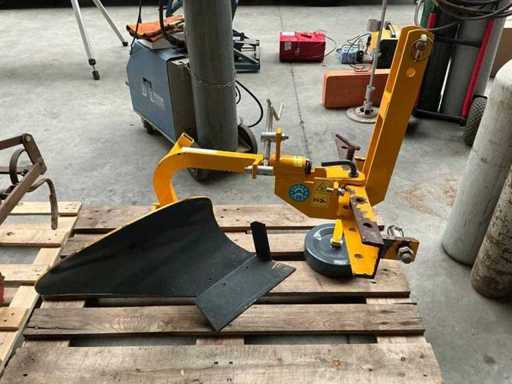 Deleks AV 35 Plough + Spring Tooth cultivator