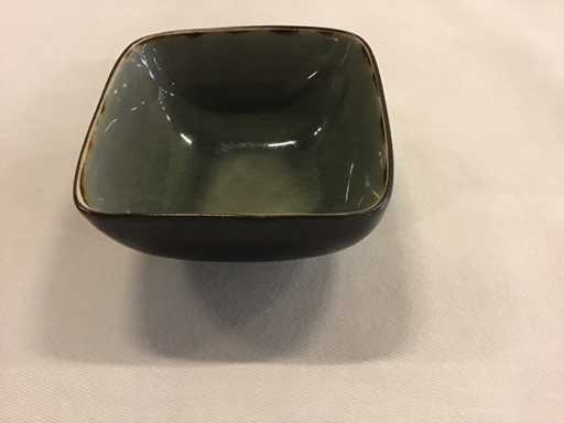 Ciotola naturale e alla moda (120x)