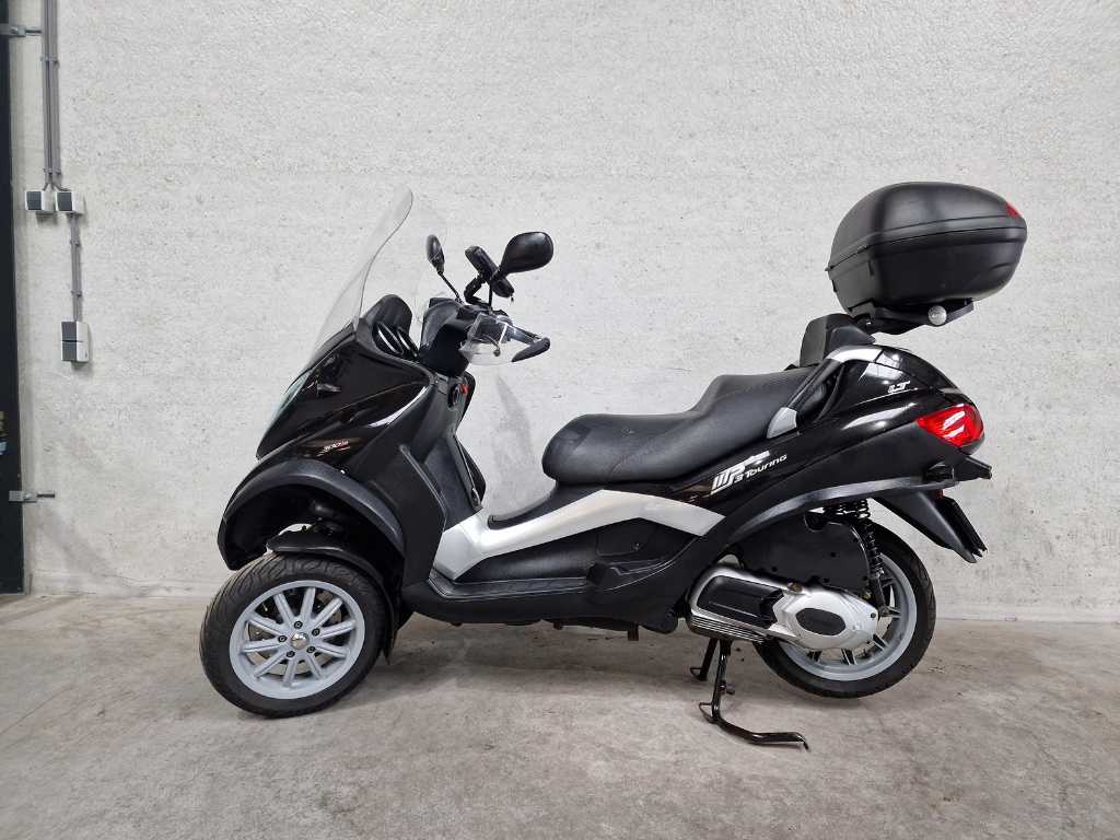 Piaggio - MP3 - 300 LT Touring - 4T Motorroller (Kfz-Schein)