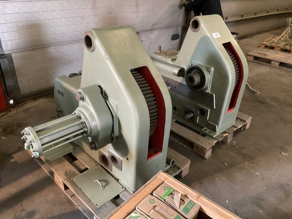 Roller RR 8/8 Rundholz-Schälmaschine