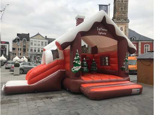 Springkasteel Winterworld - overdekt met glijbaan