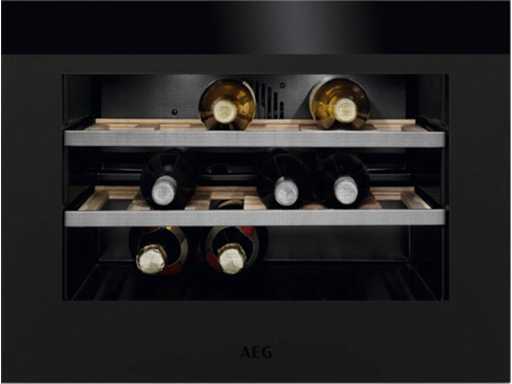AEG KWK884520T Armadio Climatico per Vino
