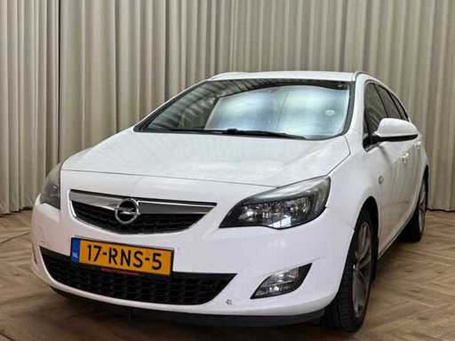 Opel Astra Sports Tourer 1.4 Turbo Sport 2011