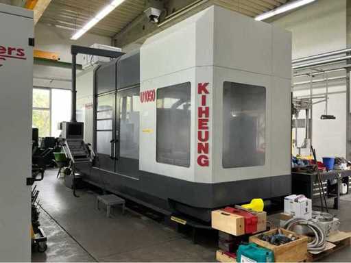 Very well-maintained machines and equipment of a mould maker