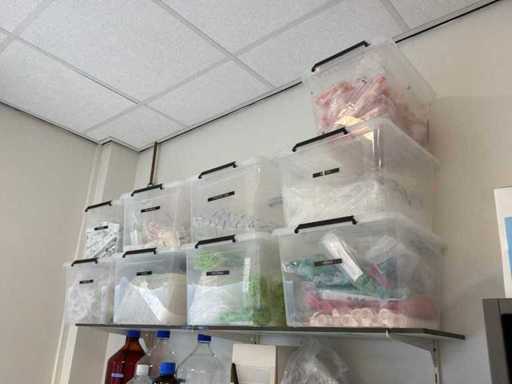 Partij laboratoriumverbruiksartikelen en disposables