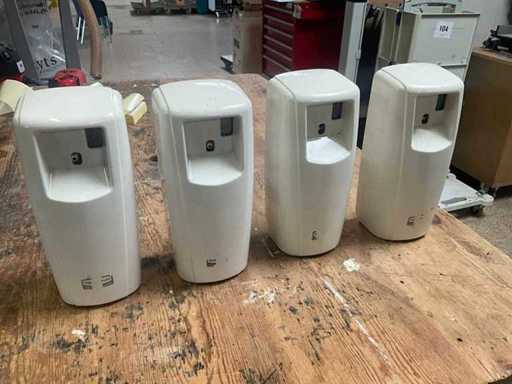 Distributori/Killer di mosche Rubbermaid (4 volte)