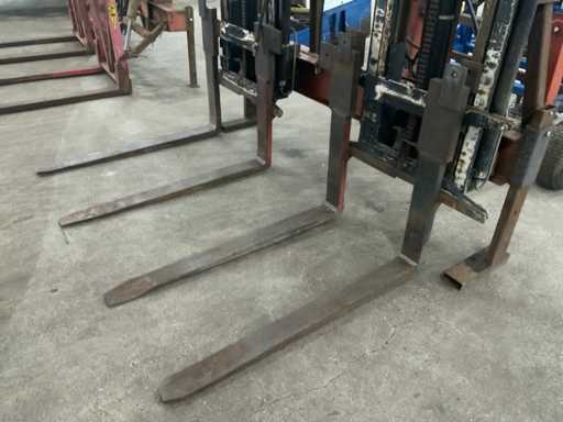 Hijster Hydraulische dubbele hefmast