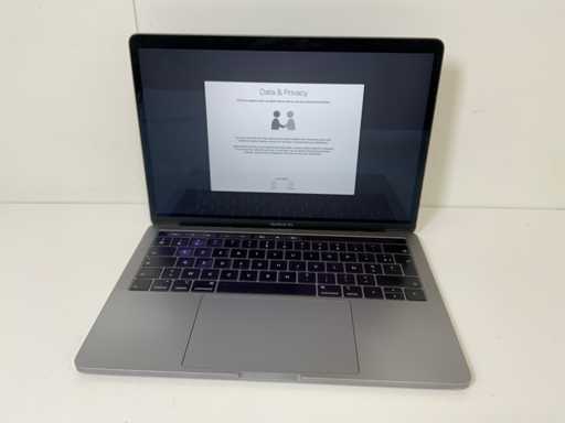 Apple MacBook Pro 13,3", Core™ i5 8. generacji, 16 GB RAM, laptop NVMe 251 GB