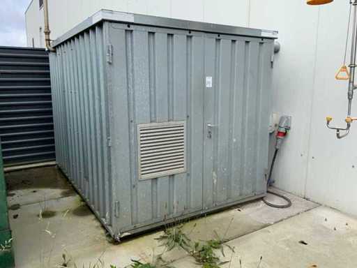 2005 B&N LG3P60S/E Containerized Power Generator