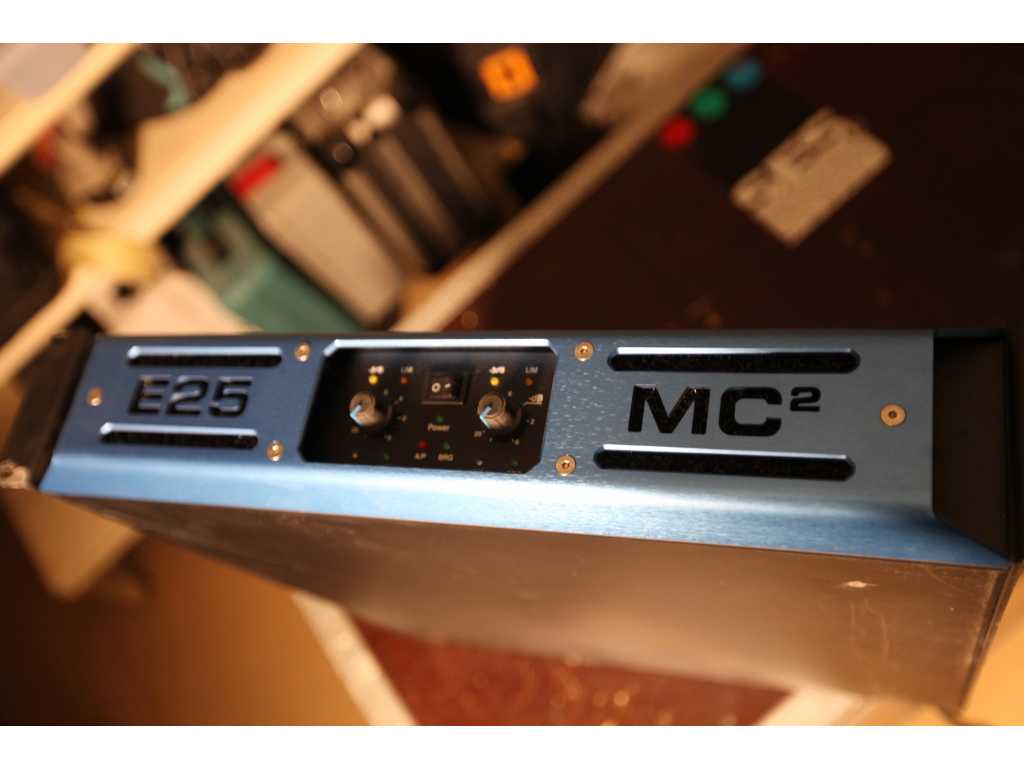 MC² - E25 - Amplificateur