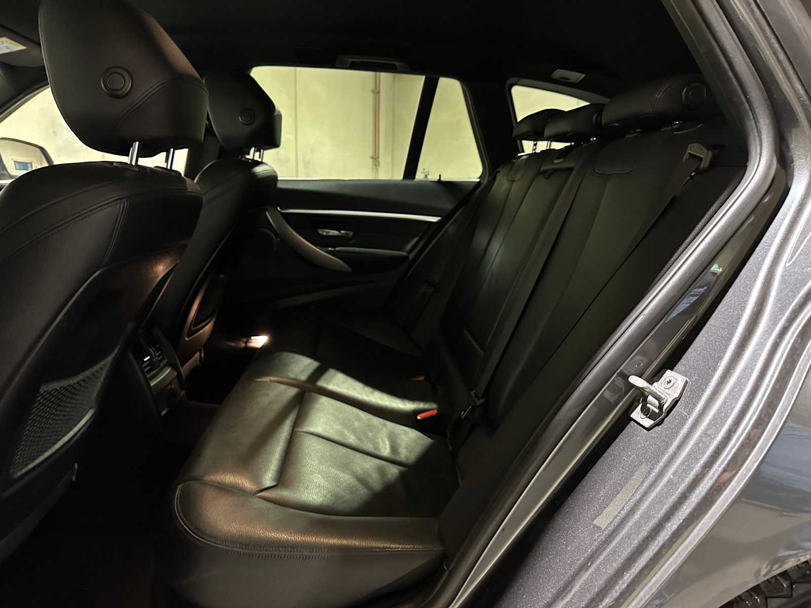 BMW 320d EDE Luxury 163hp 2015 (Original-NL) 3-series Touring F31, HG-460-P