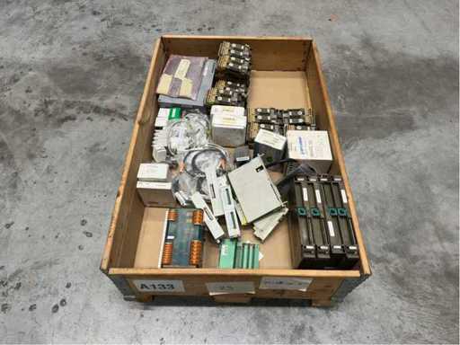 Siemens, Schneider - Partia automatyki przemysłowej i komponentów PLC