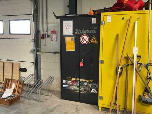 Bruinsma Oil Storage Cabinet