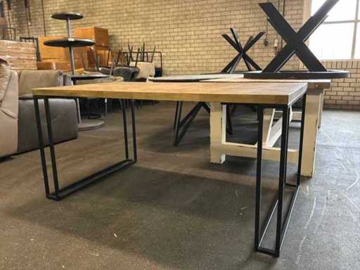 Stół jadalny Ambere