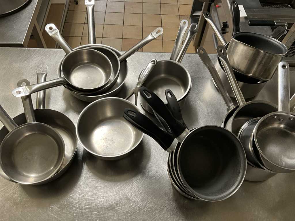 Environ 36 casseroles différentes