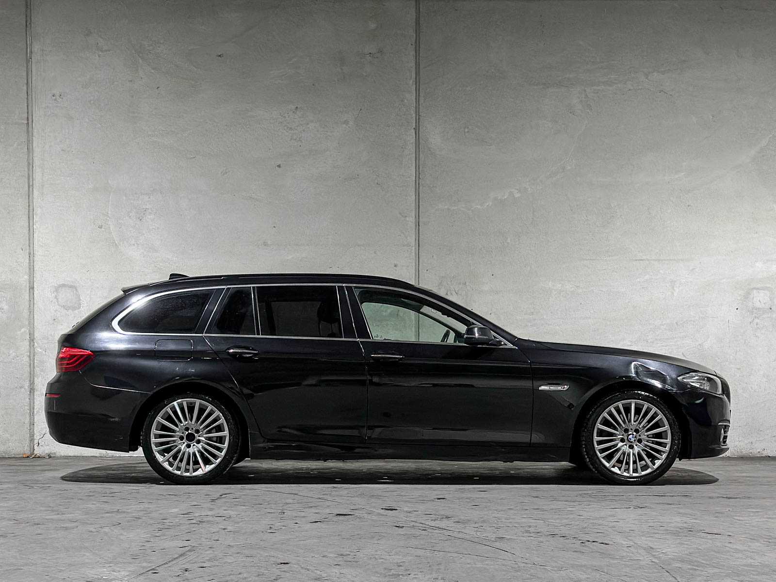BMW 520d Touring M Sport Edition 190pk 2015 5-serie, ZV-643-T