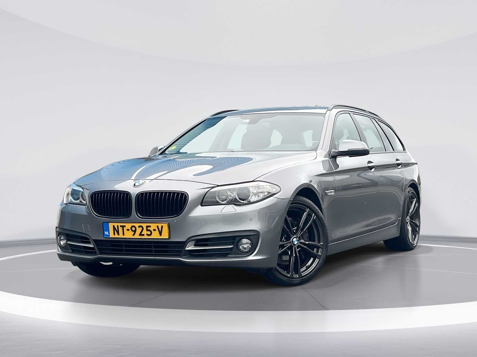 BMW 5 Series Touring 525d High Executive M-SPORT – 2015 | NT-925-V