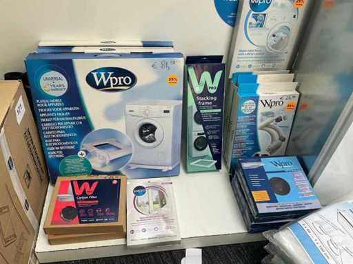 Batch of various kitchen parts