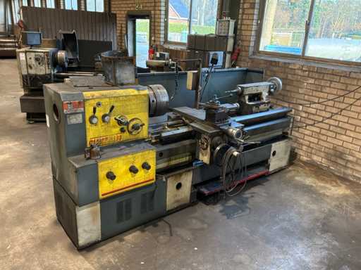 2003 ZMM-Bulgaria C11MSM103 tornio universale