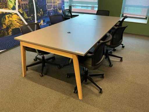 Stół konferencyjny z krzesłami Donati