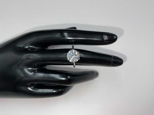 18 krt. Anello in oro bianco con diamante 4,02 crt.