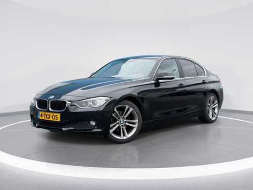 BMW Seria 3 320i High Executive | 4-TXX-05 i 
