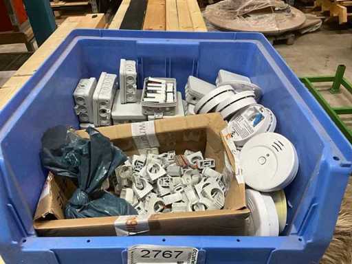 Bolsa mixta, material de instalación y detectores de humo, abrazaderas, wago, cajas de instalación, detectores de humo ml