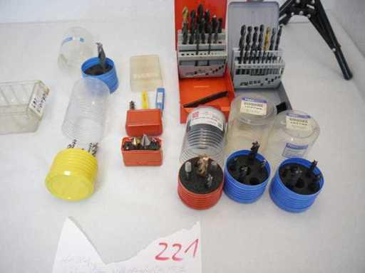 Ensembles d’outils : fraises en carbure massif/HSS/E, fraises/fraises/robinets/perceuses