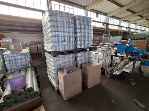   4 boîtes palette avec couvercles