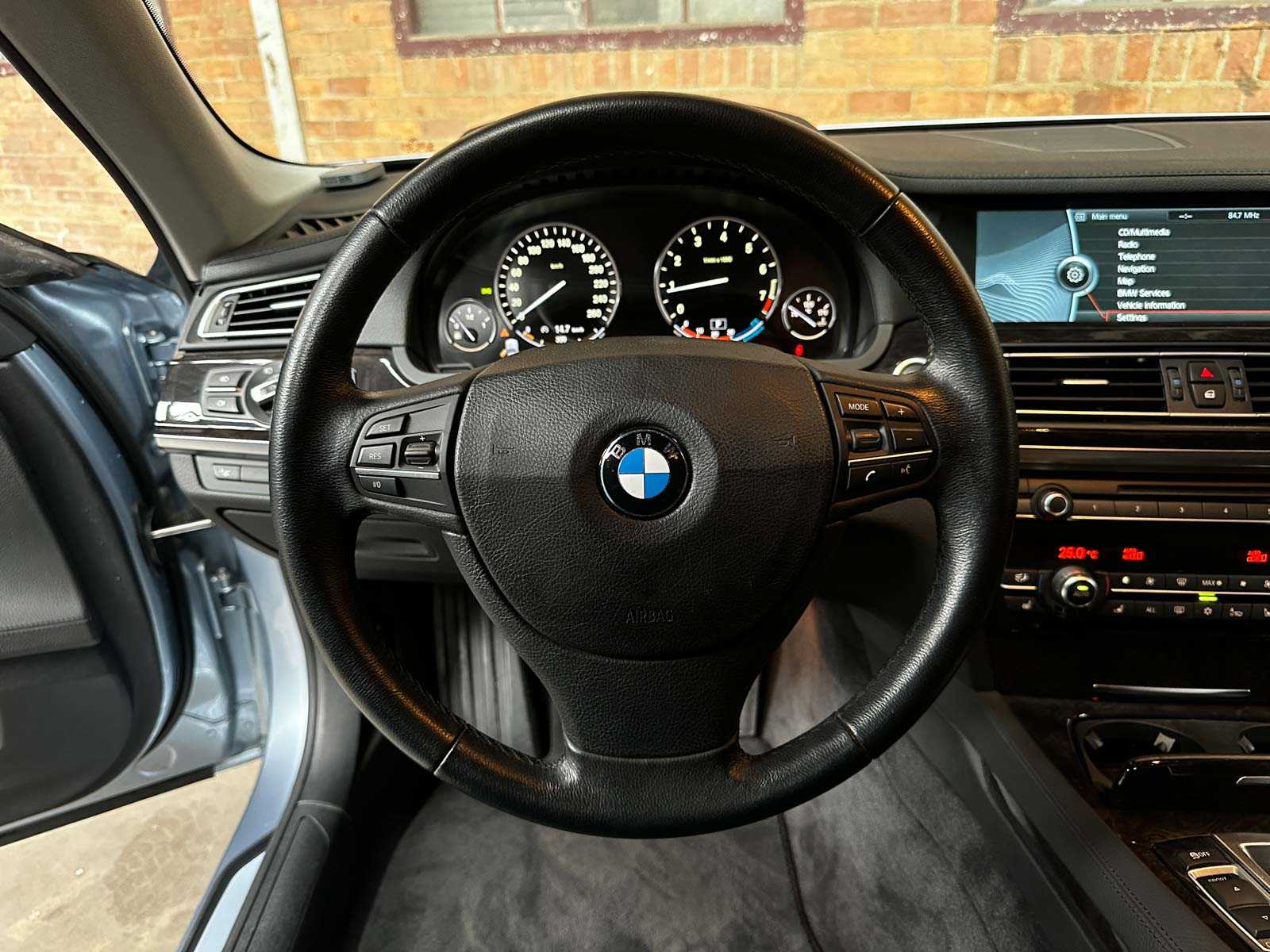 BMW ActiveHybrid7 F04 4.4 V8 465pk 2010 Youngtimer (70.000 km)