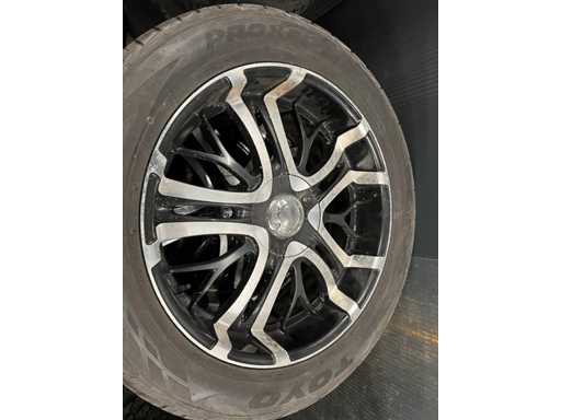 Dodge - Pneu de voiture