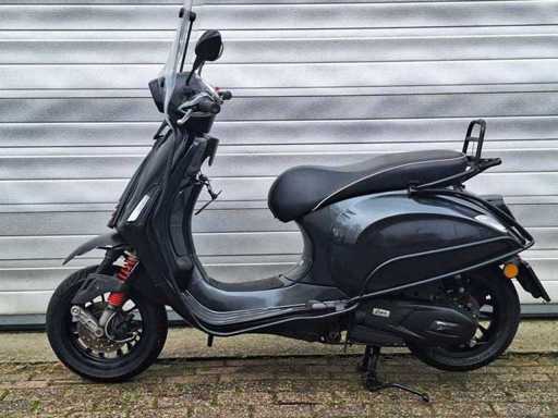 Skuter Piaggio Vespa Sprint 125cc