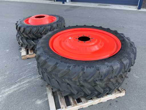 BKT Agri Max RT 955 Pneus étroits avec jante