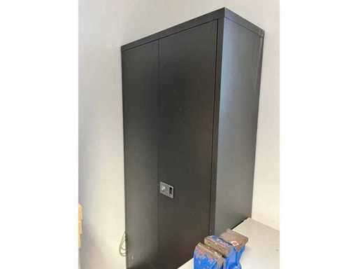 Stahlschrank für Werkstatt und Lager