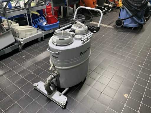 Nilfisk Gn82 Industriële stofzuiger