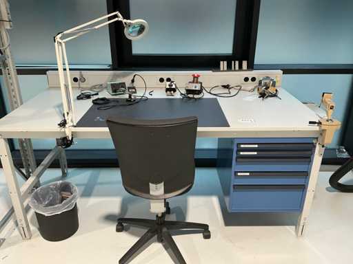 Souder une station de travail avec du contenu