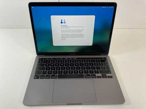 Apple MacBook Pro 13,3", Apple M1, 16GB RAM, 500GB SSD