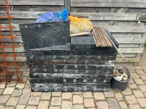 Formwork material (18x)
