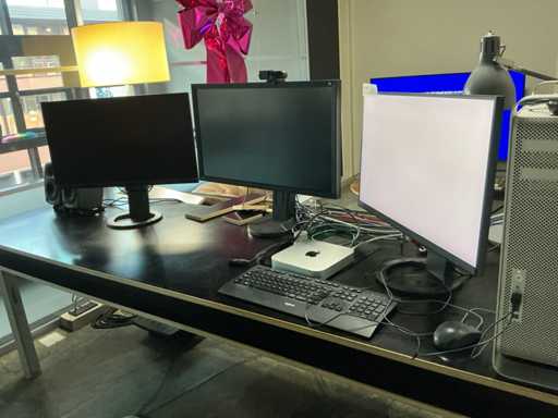 Monitory Eizo Coloredge (3x)