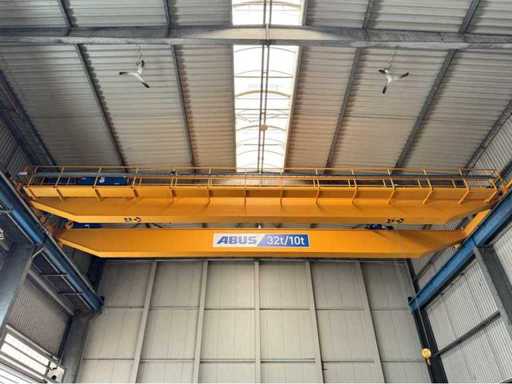New overhead crane 32t