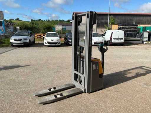 JUNGHEINRICH - 2021 - EJC112 - Stacker