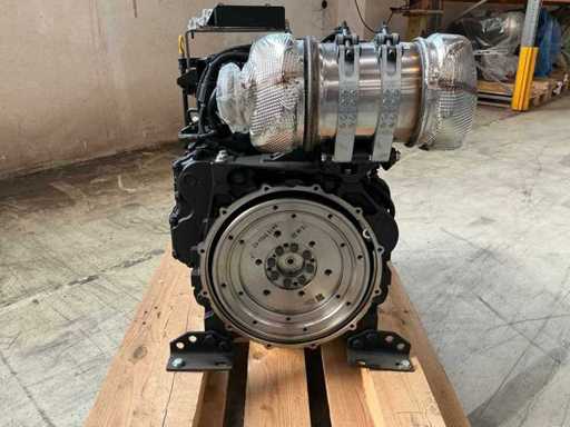 Motor diésel DEUTZ TCD 2.2 L3 2023