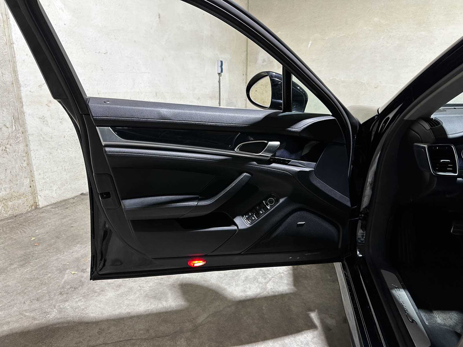 Porsche Panamera S 4.8 V8 405pk 2011