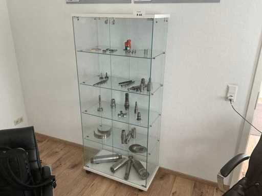 Vitrine sans accessoires