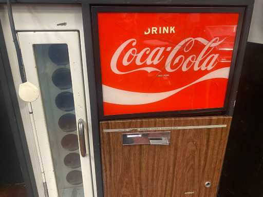 Coca Cola - Venditore - Frigorifero Coca Cola vintage